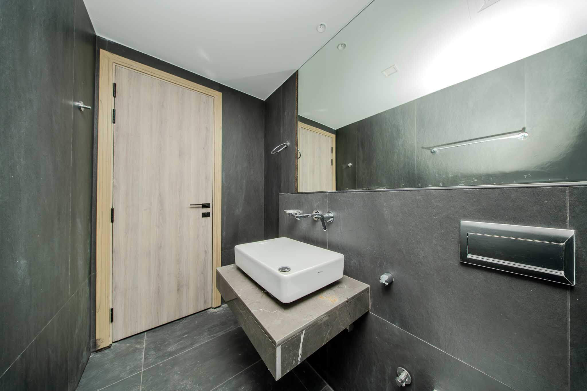 DSC09977-Enhanced-NR